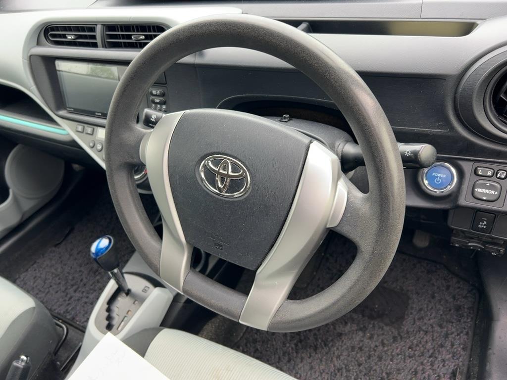 2013 Toyota Aqua