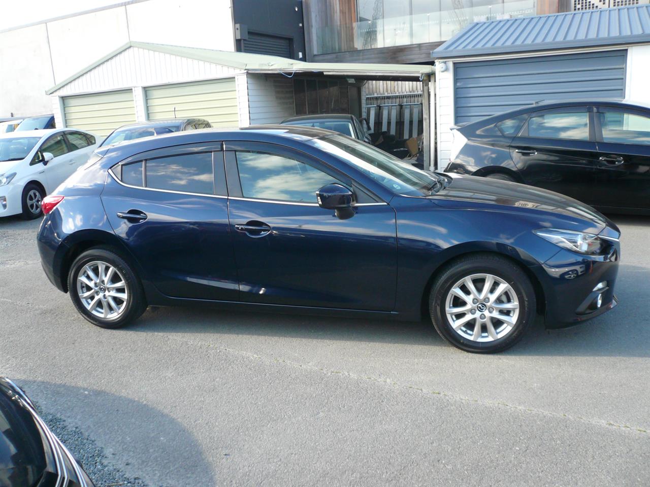 2013 Mazda Axela