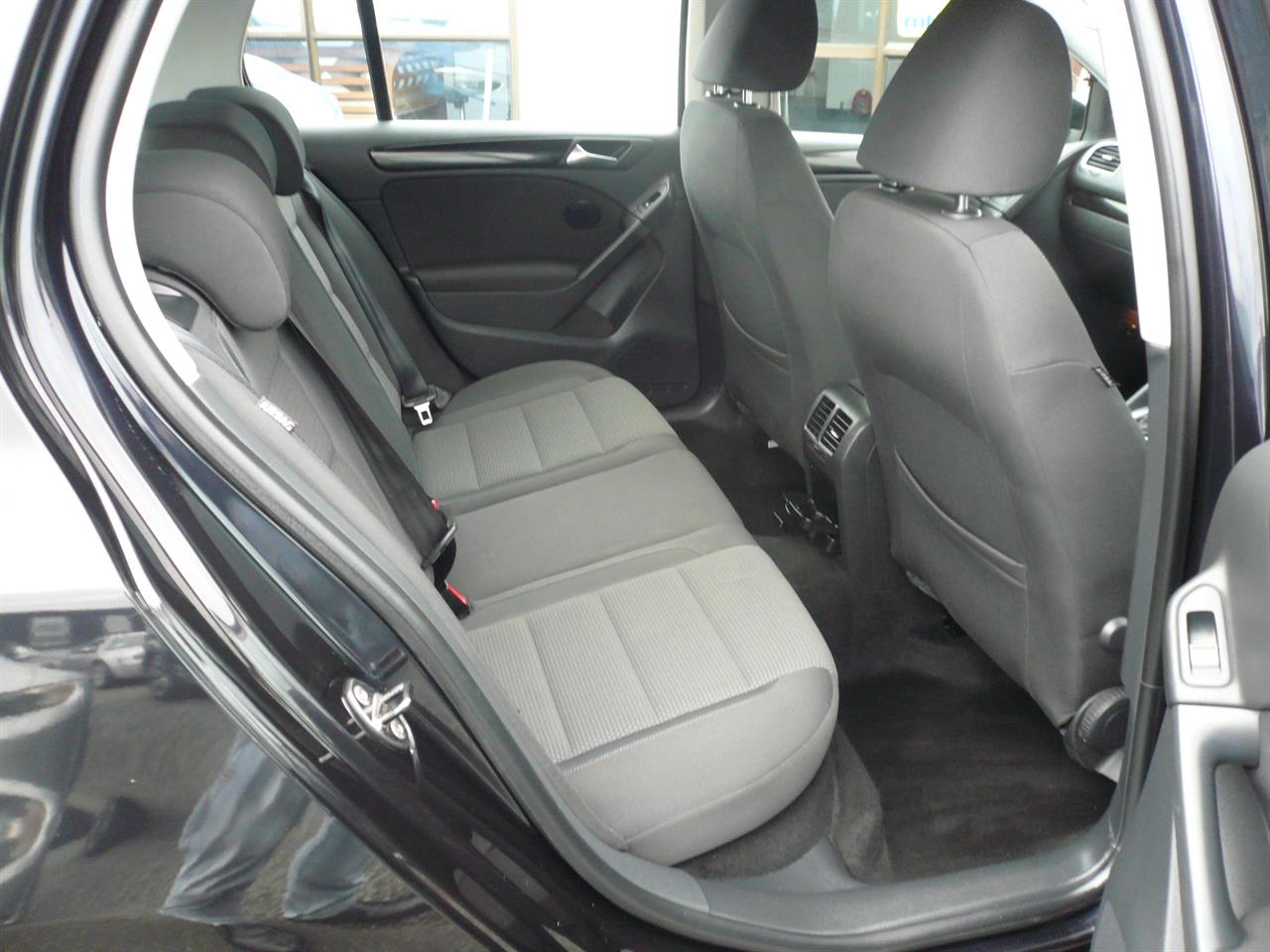 2011 Volkswagen GOLF