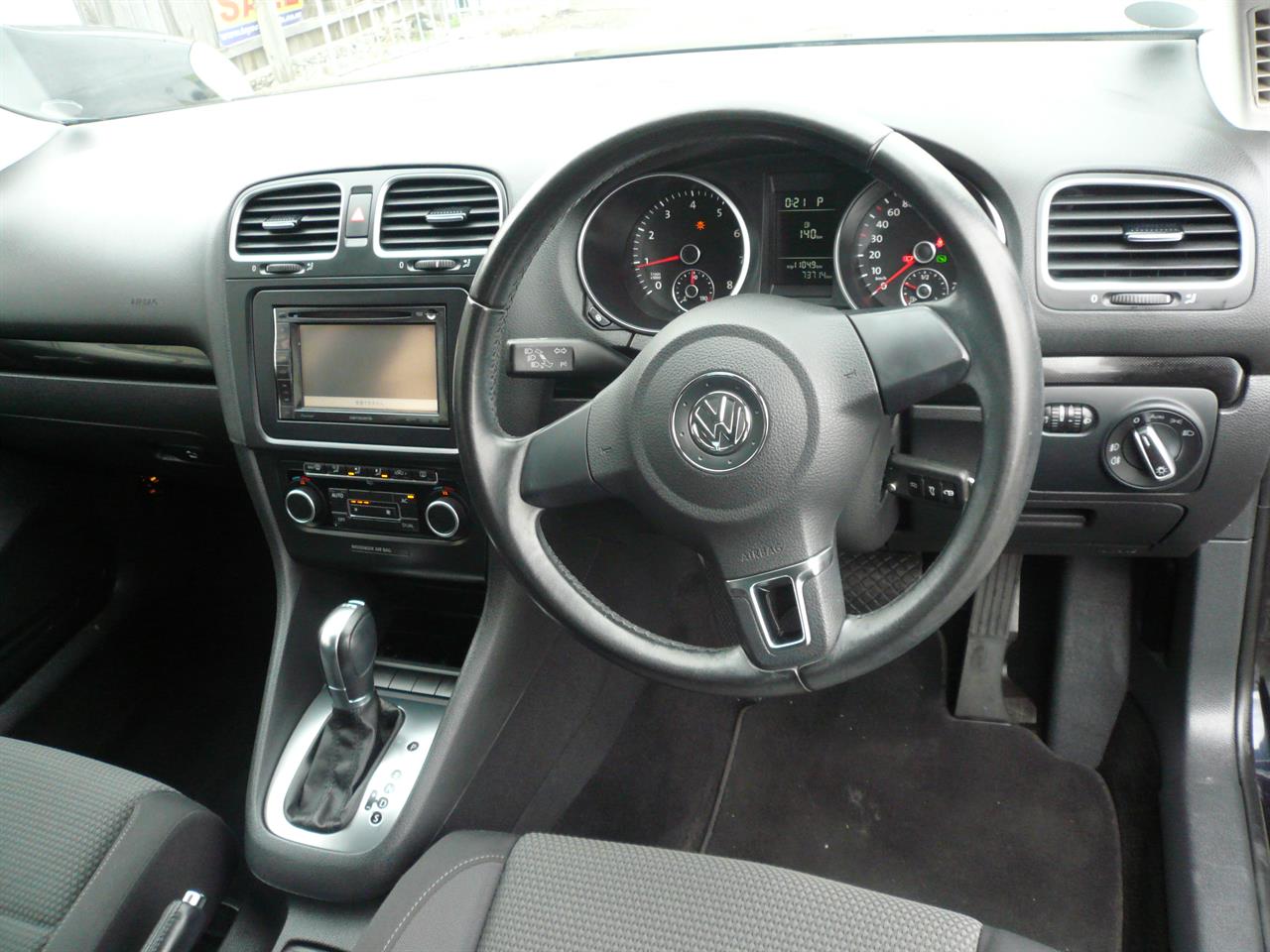 2011 Volkswagen GOLF