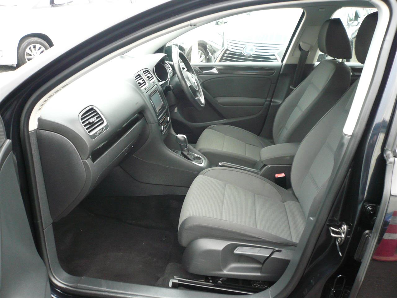 2011 Volkswagen GOLF