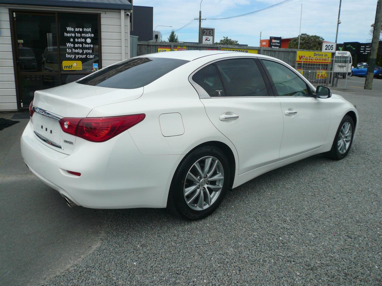 2014 Nissan Skyline