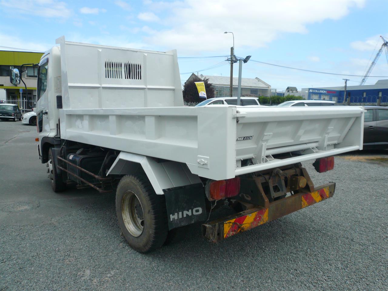 2016 Hino Ranger tipper truck