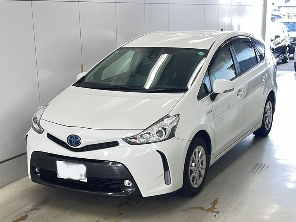 2019 Toyota PRIUS ALPHA