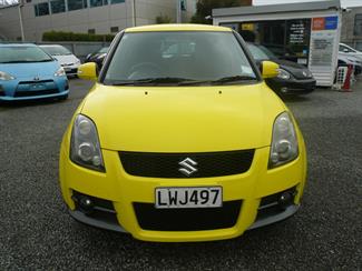 2009 Suzuki Swift - Thumbnail