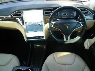 2015 Tesla Model S - Thumbnail