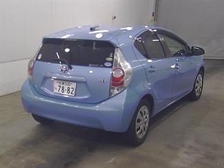 2012 Toyota Aqua - Thumbnail