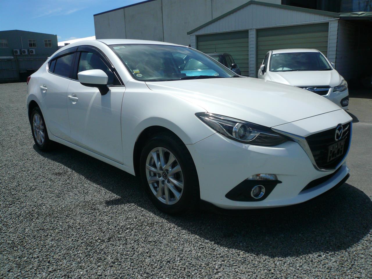 2013 Mazda Axela