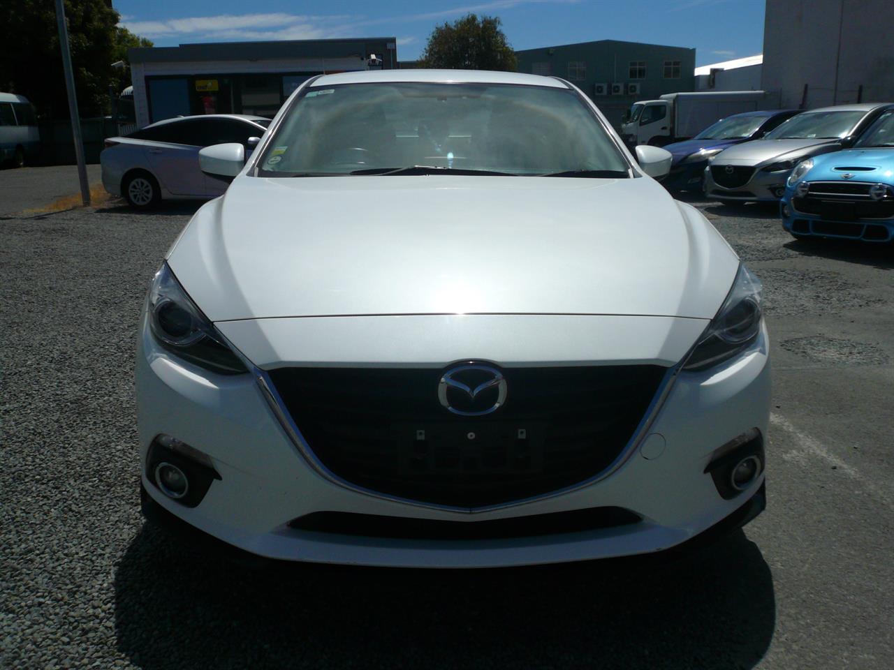 2013 Mazda Axela