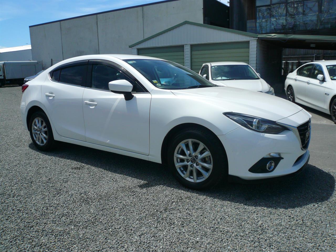 2013 Mazda Axela