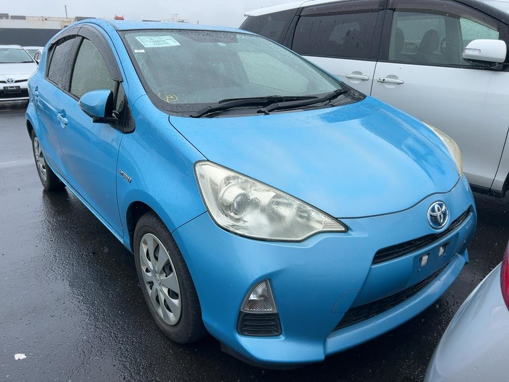 2013 Toyota Aqua