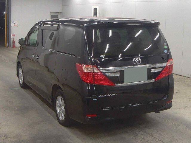 2013 Toyota Alphard