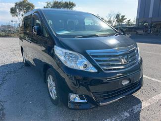 2013 Toyota Alphard - Thumbnail