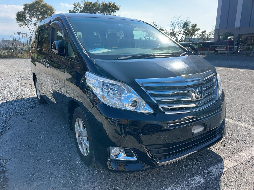 2013 Toyota Alphard