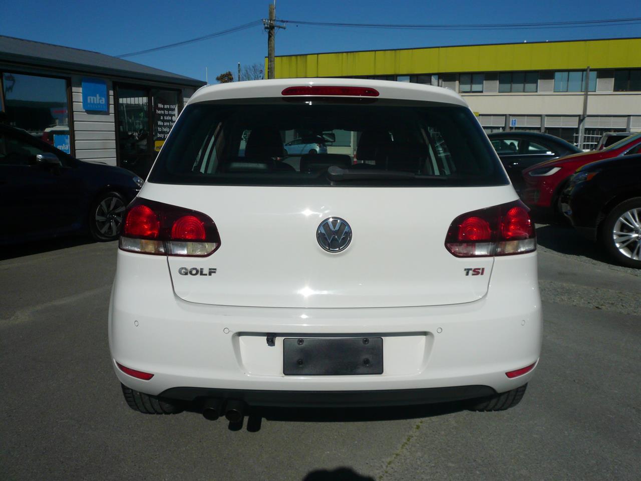 2010 Volkswagen GOLF