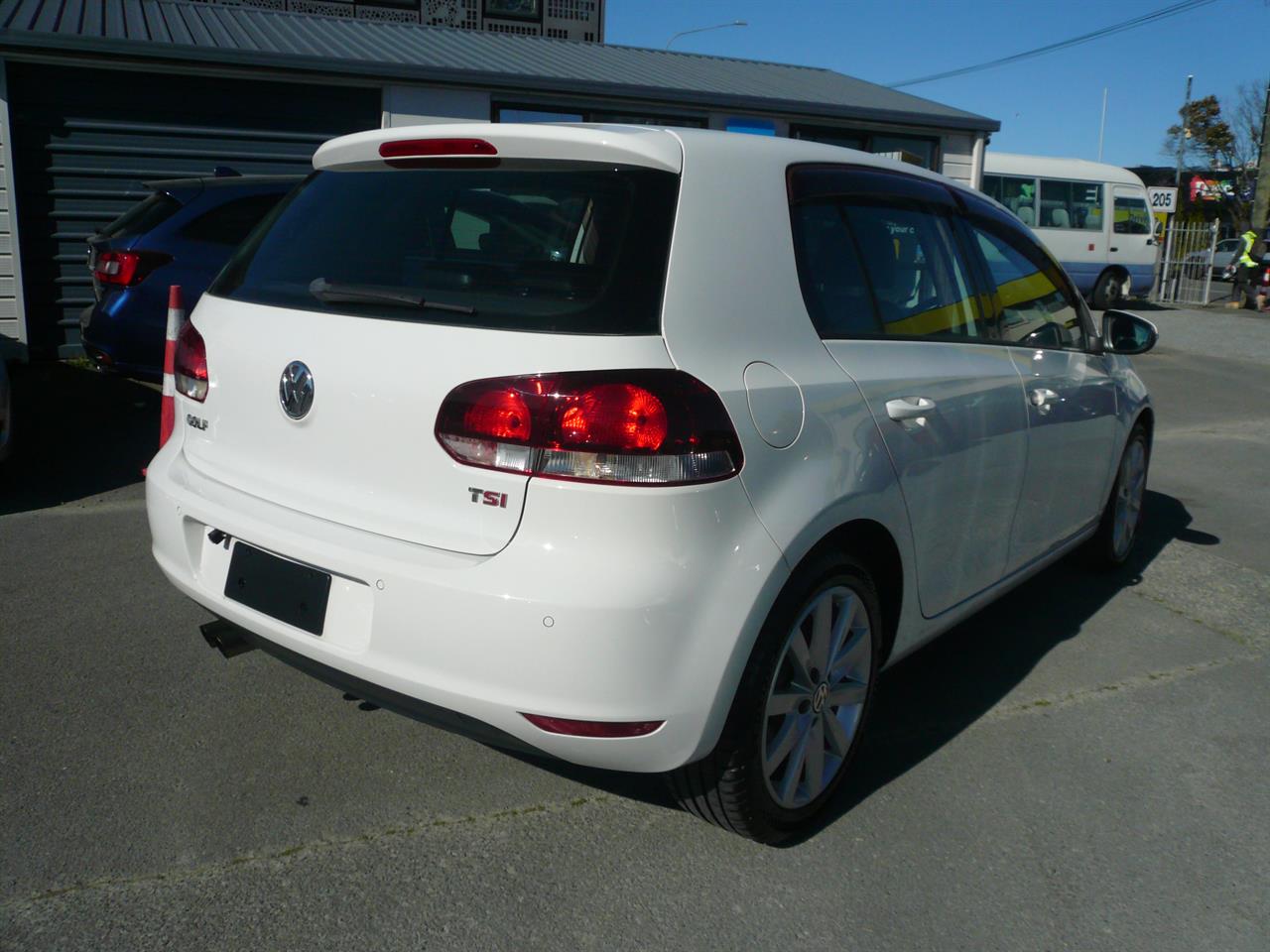 2010 Volkswagen GOLF