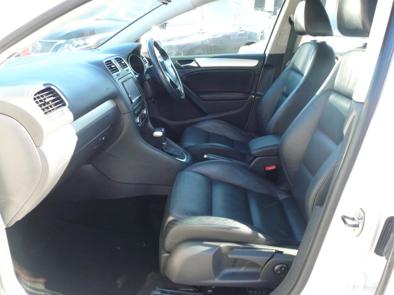 2010 Volkswagen GOLF