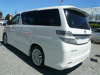 2012 Toyota Vellfire 2400cc 8 seaters - Thumbnail