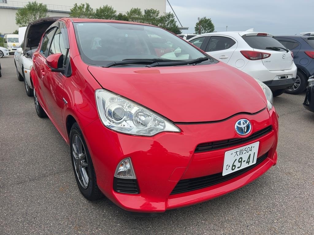 2013 Toyota Aqua