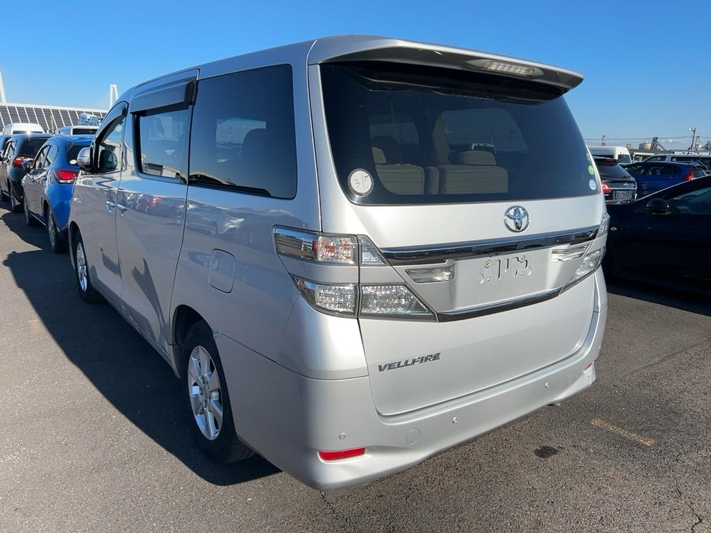 2013 Toyota VELLFIRE