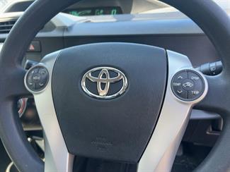 2012 Toyota Aqua - Thumbnail