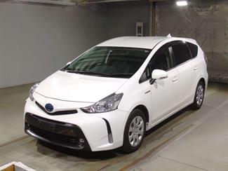 2019 Toyota PRIUS ALPHA - Thumbnail