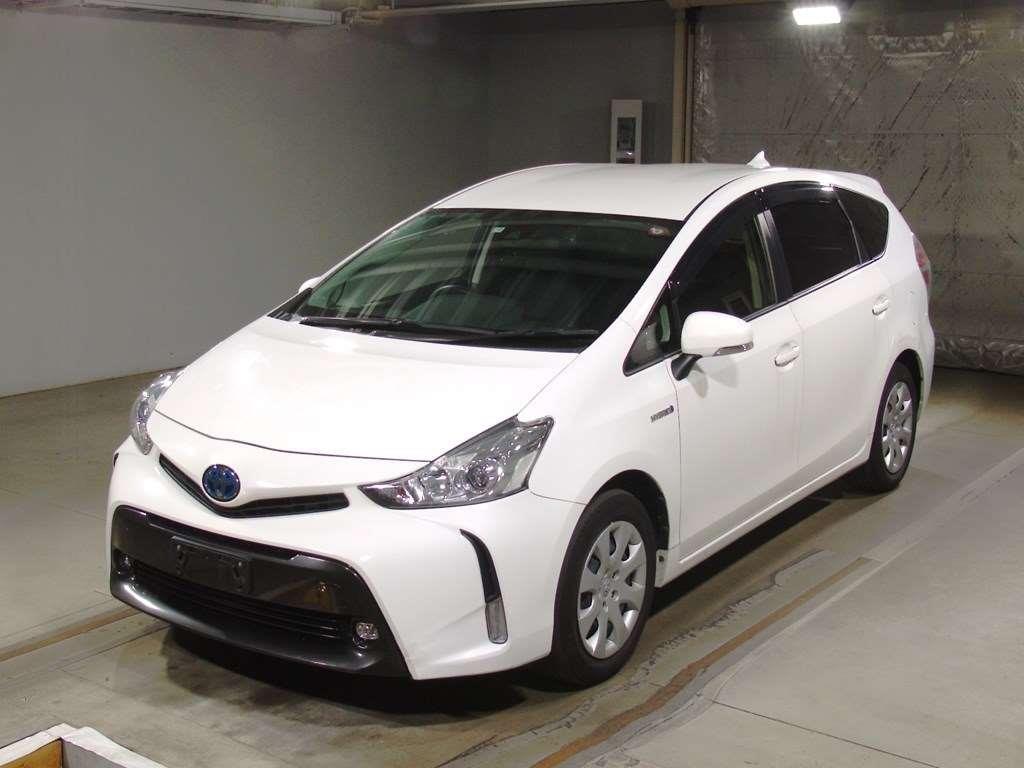 2019 Toyota PRIUS ALPHA