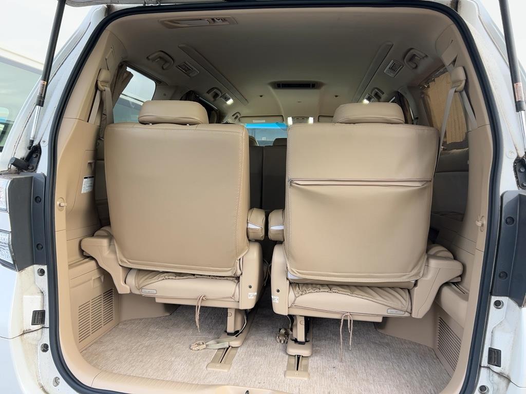 2012 Toyota VELLFIRE