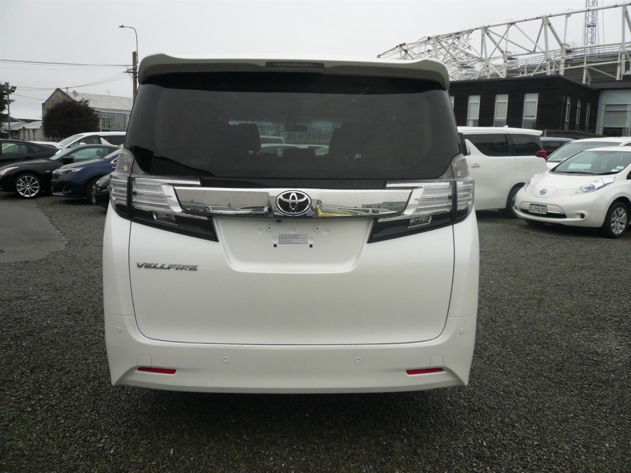 2017 Toyota Alphard